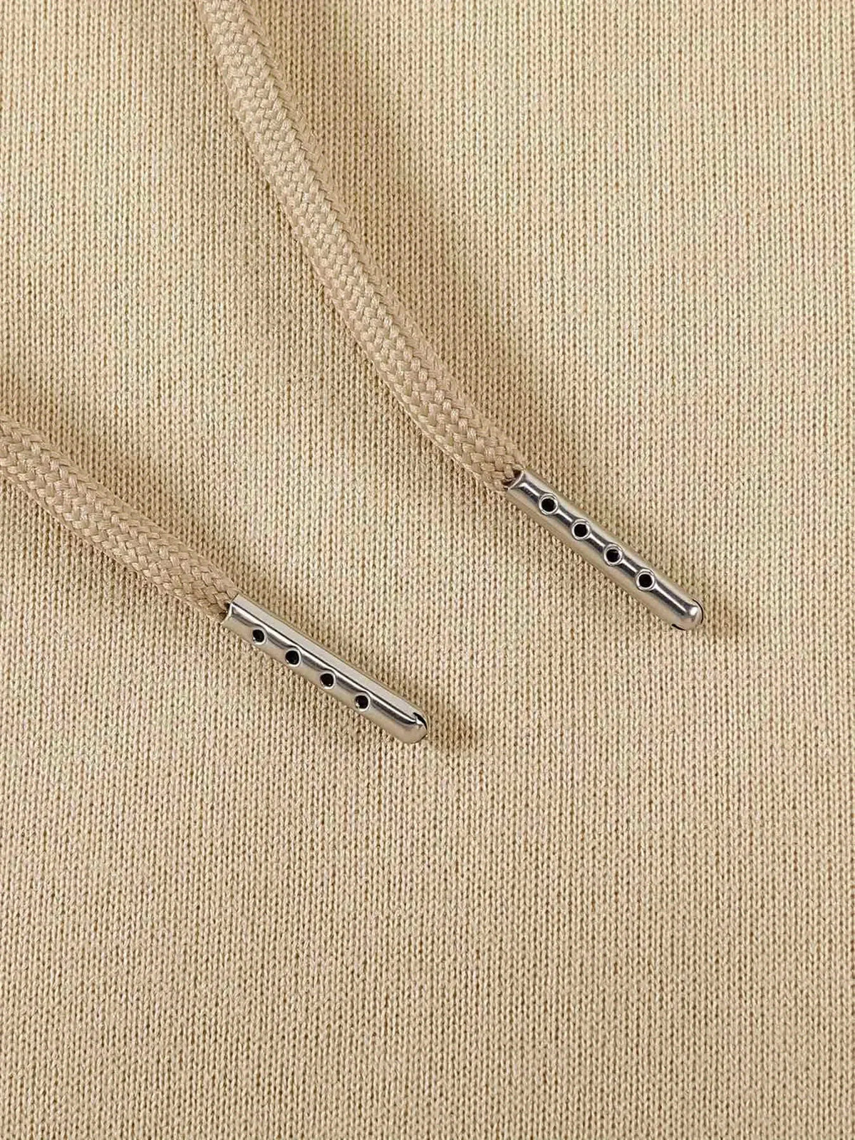 Moletom com capuz e estampa "Self Confrontation Letter", com cordão e bolso canguru, confortável, casual, moderno e clássico