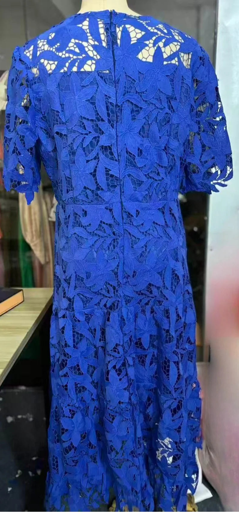 Vestido longo formal plus size, de renda sexy, vazado, com barra mullet e mangas curtas, azul royal