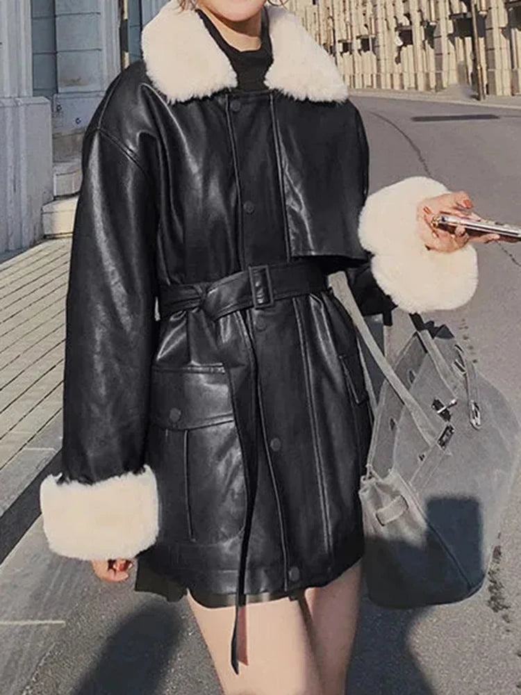 Sungtin 2023 Winter Faux Leather Jackets for Women Fur Collar Fleece Lined PU Leather Coat with Belt Black Loose Outwear Mujer