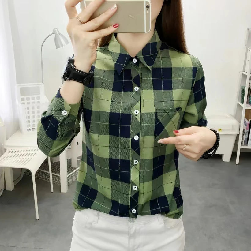 2024Spring and Autumn New College Style Women's Long sleeved Bottom Top Cardigan Long sleeved Fashion Plaid Shirt